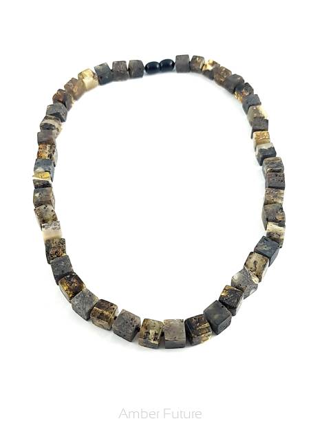 Korale z bursztynu - kostka naturalna